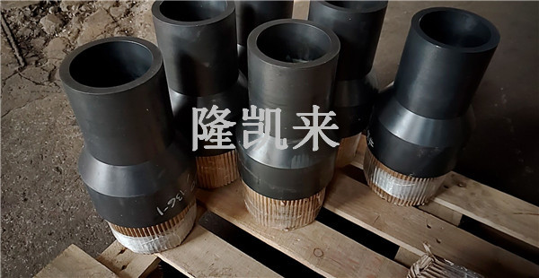 变扣接头4-1/2寸L8025Cr材质EUE母扣转换接头&nbsp;&nbsp;母扣变扣接头&nbsp;&nbsp;25Cr转换接头