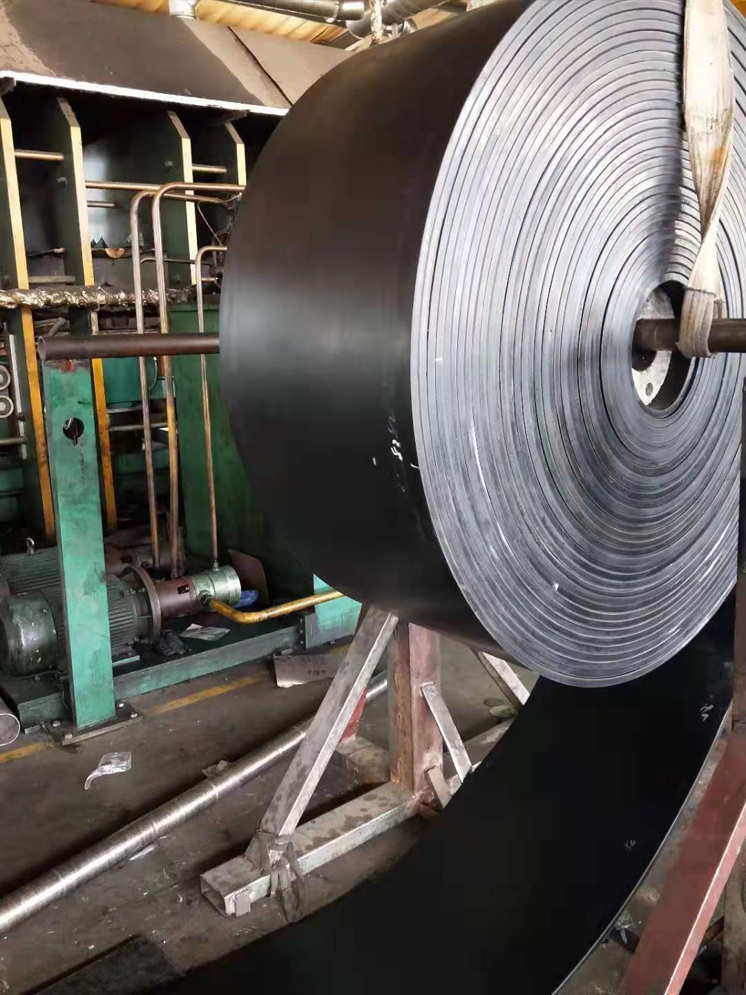 ST1000提升机传送带耐热要求  提升机皮带  提升机胶带