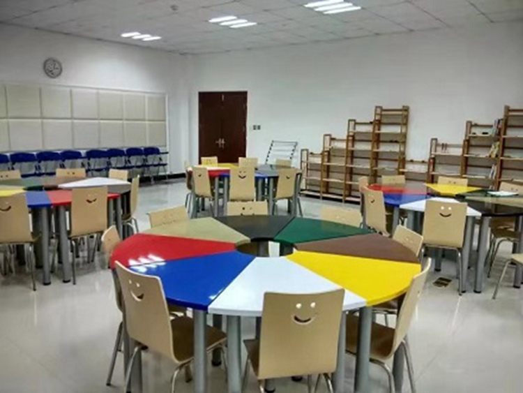6色团体活动桌椅环形拼接桌椅多组合性桌椅  团体活动桌椅厂家  团体活动拼接桌椅  团体活动桌椅价格
