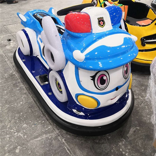 卡通碰碰车儿童双人广场玩具电瓶车亲子游乐设备