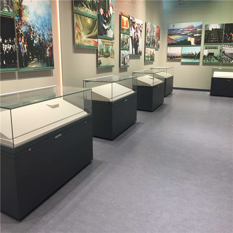 惠州斜面玻璃展柜液压掀起式展柜钢制烤漆博物馆平柜