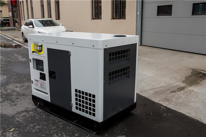 18kw柴油发电机三相参数  TO22000ET  柴油发电机参数