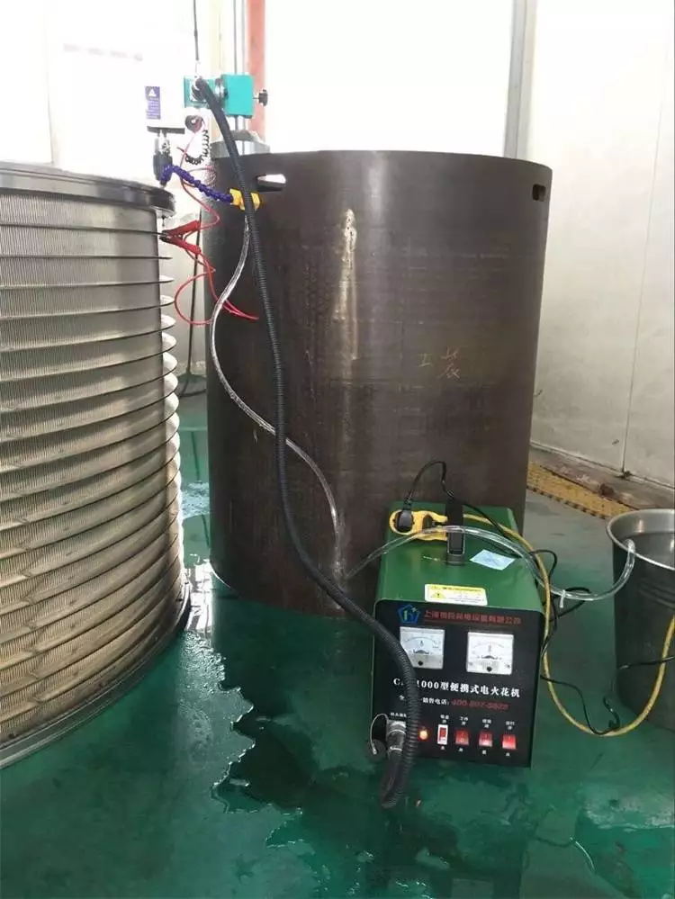 供应锐巨CK-1000小型零件电火花机-厂家直销  取断丝锥机