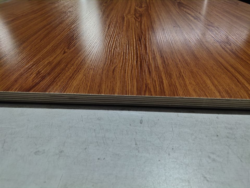免漆柜体板 维尼熊多层实木E0级生态板  E0级免漆板