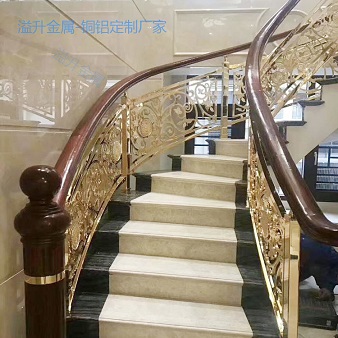 佛山铜楼梯简约轻奢版新设计&nbsp;&nbsp;金色楼梯扶手&nbsp;&nbsp;欧式铜楼梯扶手&nbsp;&nbsp;铝艺楼梯护栏