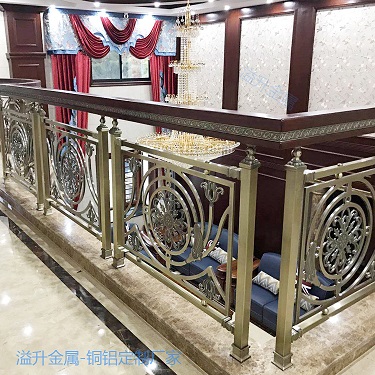 河源铜楼梯厂家定制价格&nbsp;&nbsp;金色楼梯扶手&nbsp;&nbsp;金色楼梯扶手款式