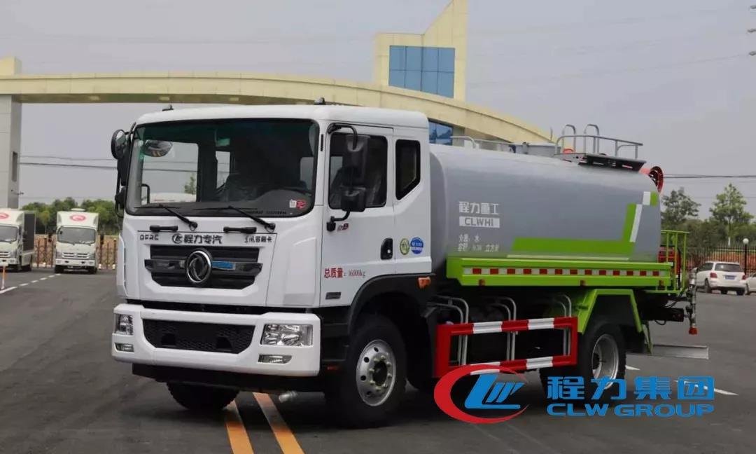 5吨市政环卫洒水车厂家在哪里  喷洒车  环卫车