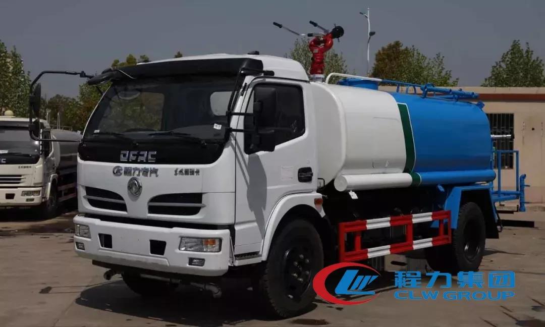 5吨市政环卫洒水车厂家在哪里  喷洒车  环卫车