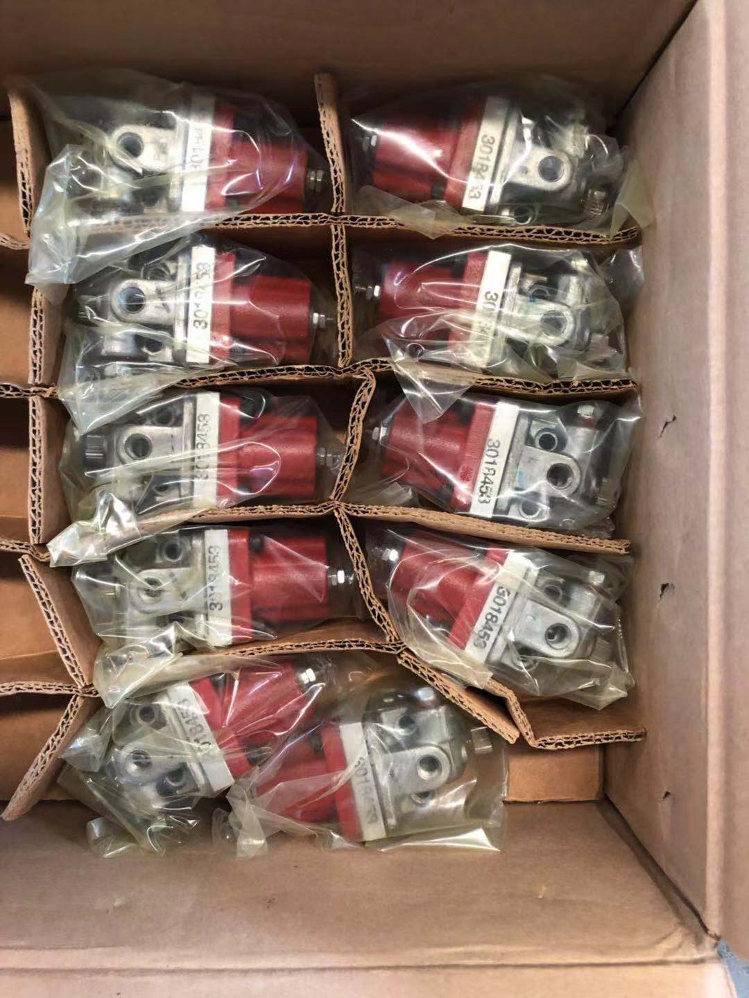 淡水河谷KTA50-DM船机增压器3803513水冷旁通阀