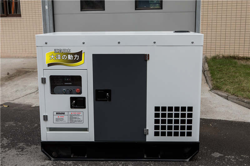 20kw静音柴油发电机参数规格  柴油发电机规格  大泽柴油发电机