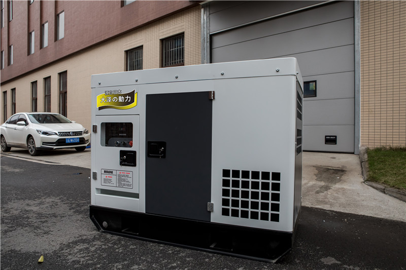 20kw静音柴油发电机参数规格  柴油发电机规格  大泽柴油发电机