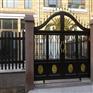 石家庄新乐小区围墙铁艺护栏造型