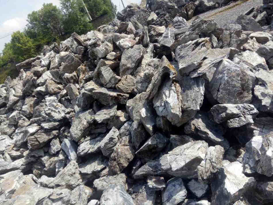 清远英德小英石青龙石原产地盆景小假山批发  盆景小假山装饰石  草坪点缀、假山制作
