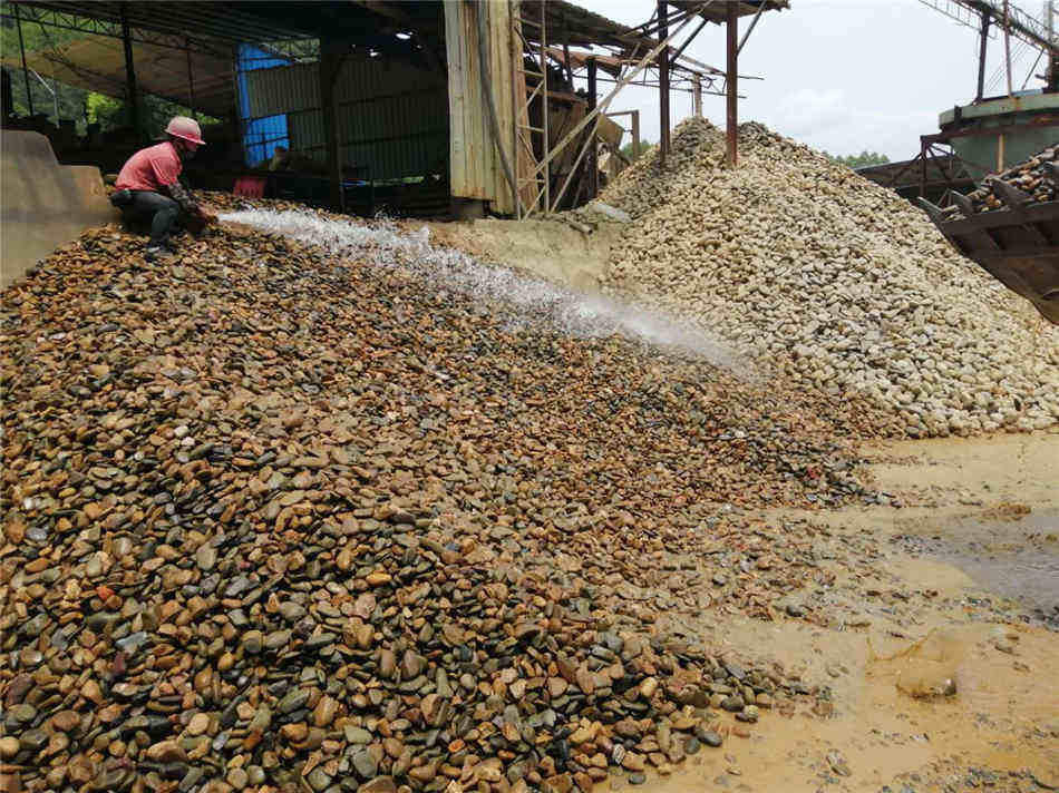 大型鹅卵石批发基地 过滤、净水处理石原产地供应  天然鹅卵石  变电站、发电厂  铺路、过滤、水池装饰