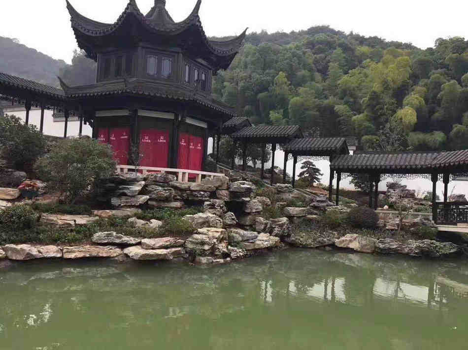 广东大英石原产地 天然园林景观石厂家大量现货供应  天然大英石  大型园林景观石  草坪点缀、假山制作