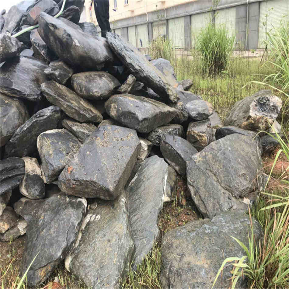 天然太湖石厂家 自然风景太湖石原石批发基地  太湖石厂家批发  园林铺地、景观装饰  草坪点缀、假山制作