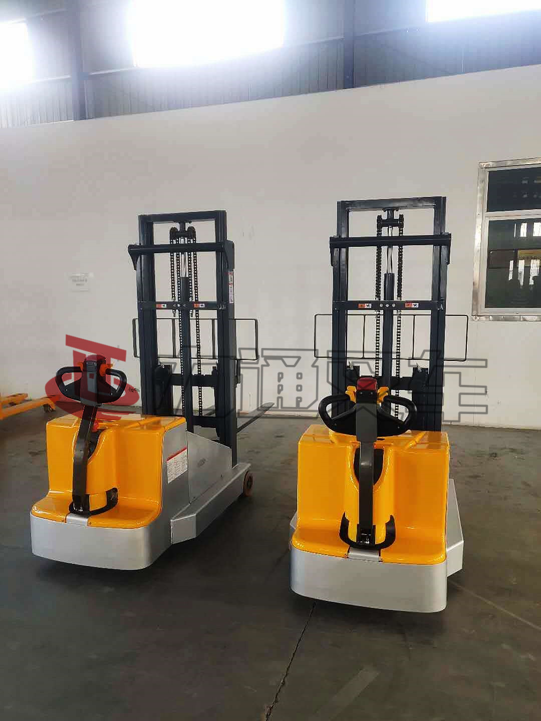供应托盘堆垛车步行平衡重式杭州力通叉车  电动叉车  平衡重式叉车