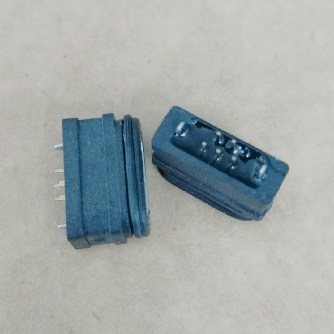 MICRO USB 5P防水母座 180度插板DIP 双排针