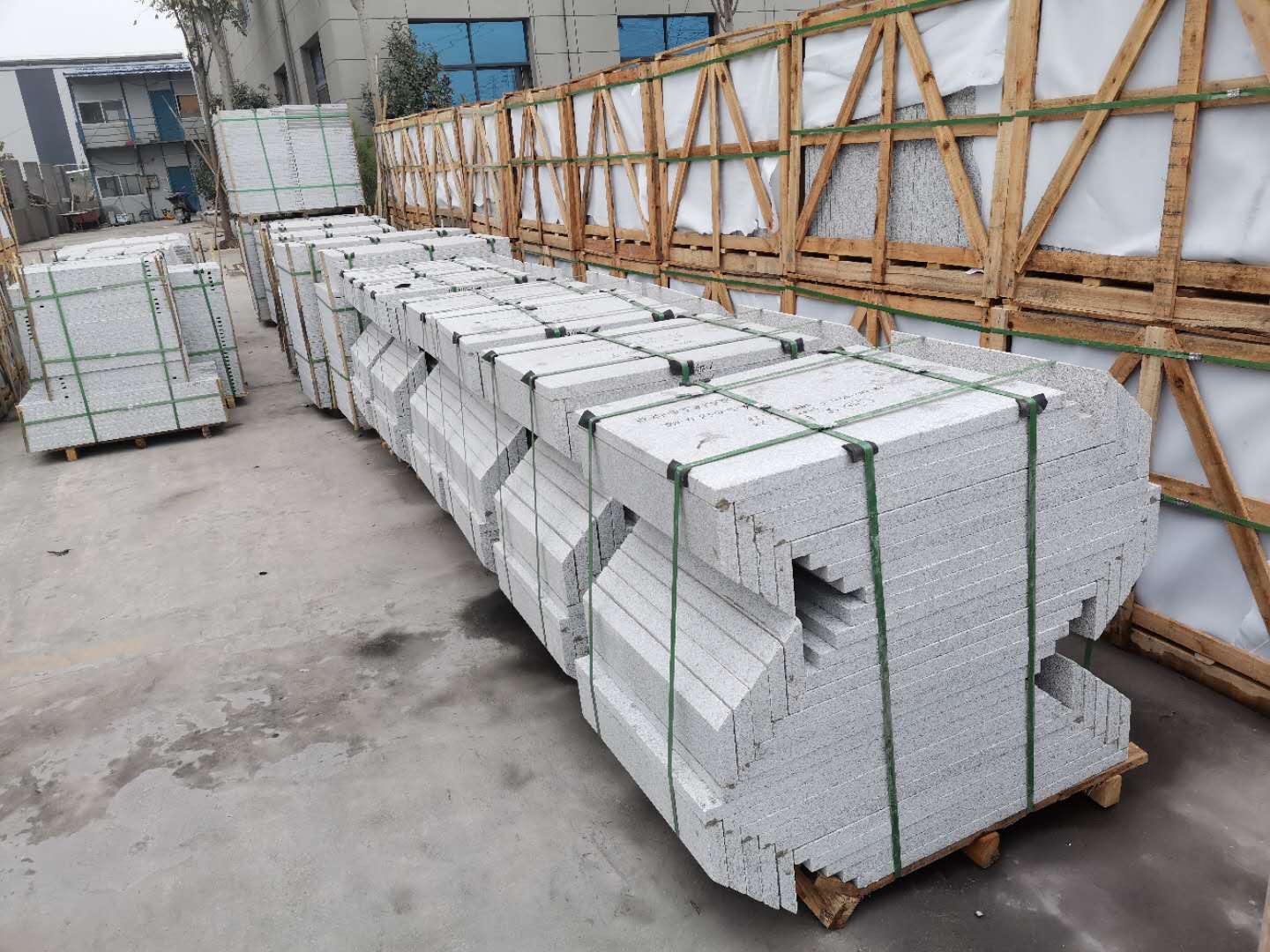 湖北罗田芝麻白异形S型弧形石材加工  异形石材  升辉