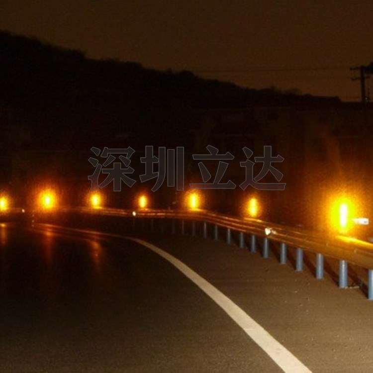 深圳立达 团雾引导系统 安全行车引导装置 智能诱导警示灯  智能诱导装置