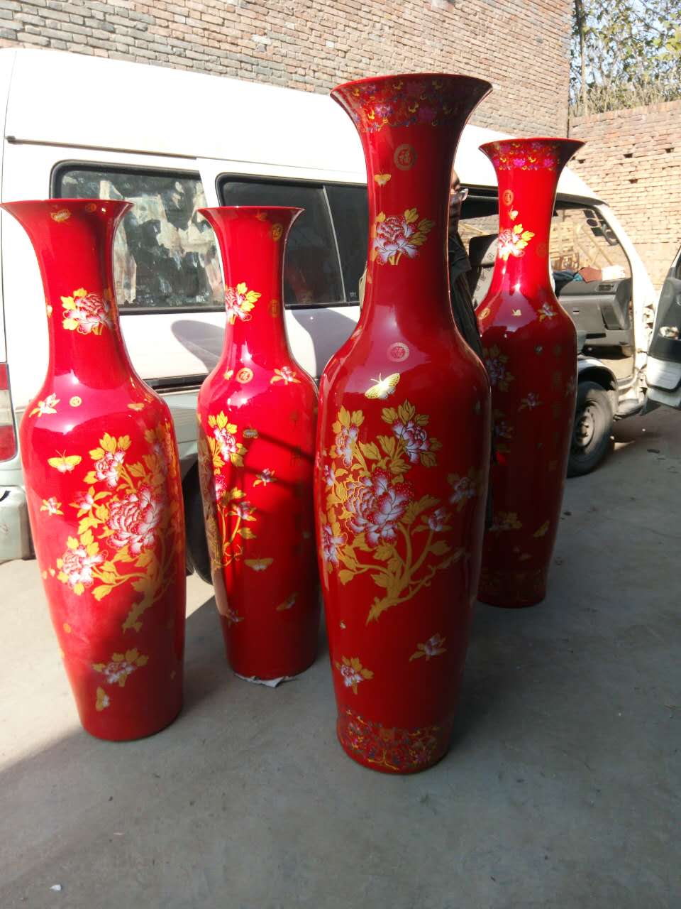 西安大红瓷花瓶 陕西乔迁礼品花瓶供应 落地式花瓶厂家
