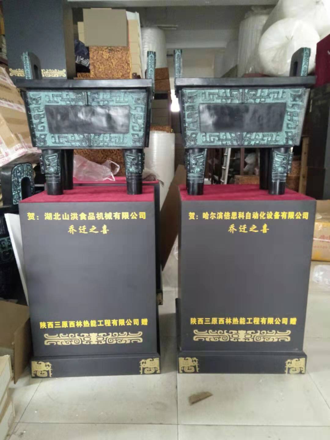 西安纯铜大鼎销售，大大小小青铜大鼎现货，厂家生产直销  西安青铜鼎销售  开业礼品大鼎厂家  陕西乔迁礼品大鼎