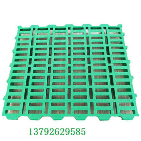 供应万兴畜牧羊舍羊场羊用漏屎板 规格600mm×500mm  羊床用漏粪板  羊床漏粪板安装图