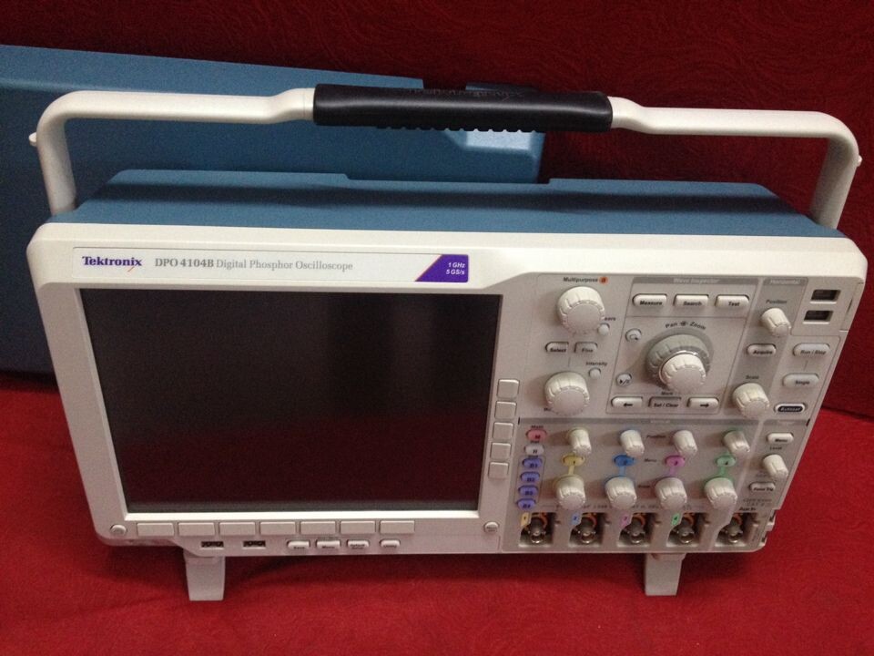 Tektronix DPO4104 数字荧光示波器  出售DPO4104