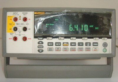 Fluke 8808A 数字万用表  出售8808A