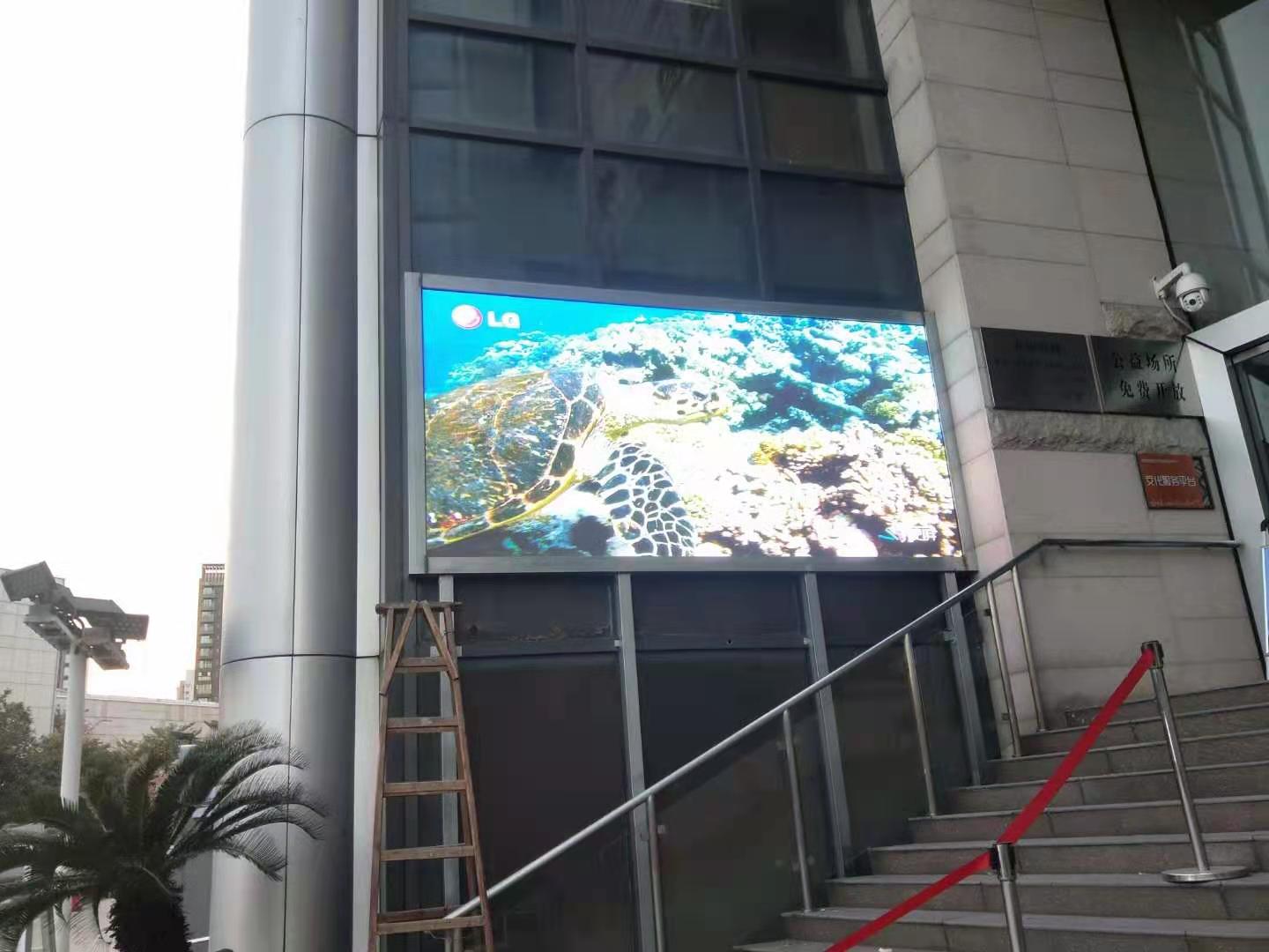 广东佛山顺德图书馆户外防水P2.5LED显示屏 安装、调试，  室内户外移动租赁屏  室内户外工程屏