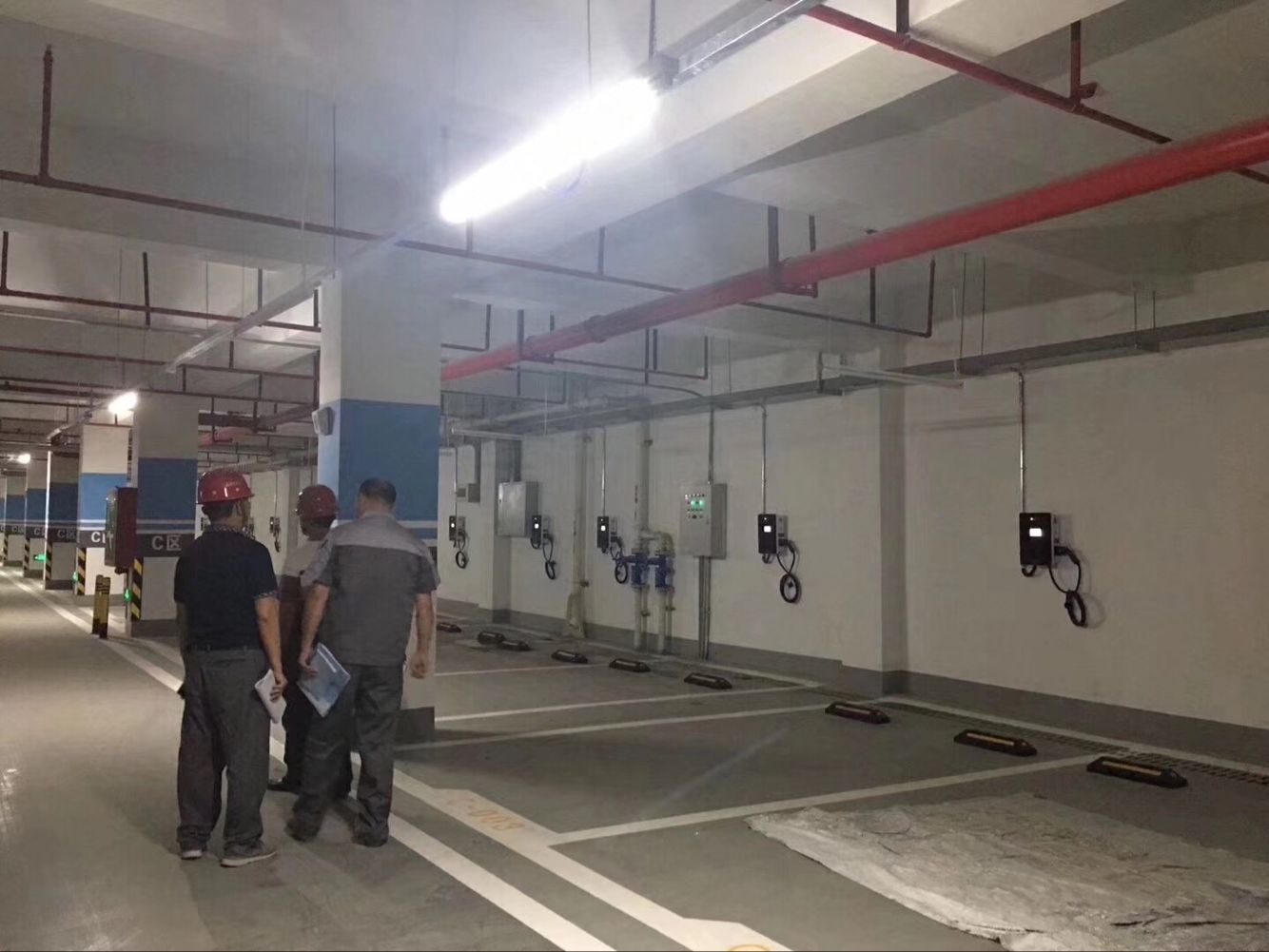 汽车充电站 小区汽车充电桩  7千瓦汽车充电站  汽车充电桩厂家  新能源充电站价格