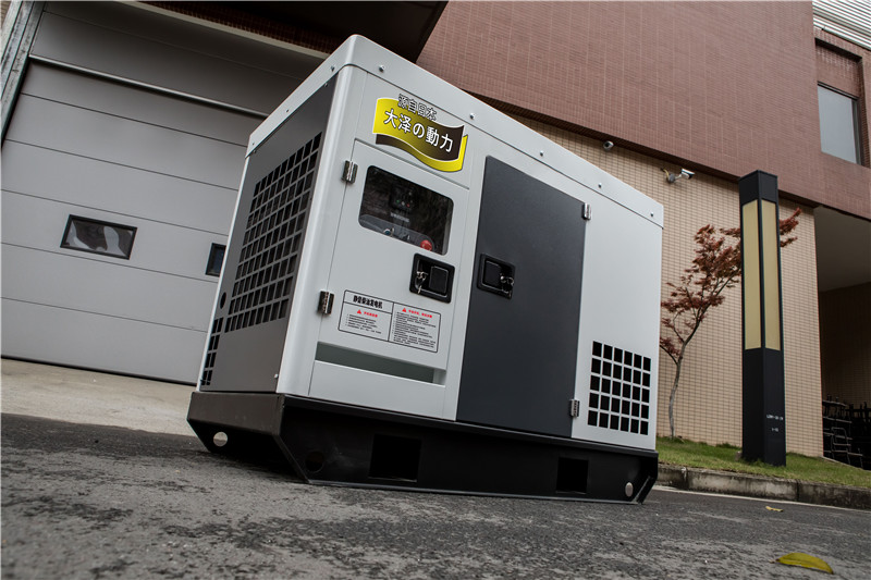 20kw柴油发电机TO22000ET  四缸柴油发电机  永磁柴油发电机  小型柴油发电机