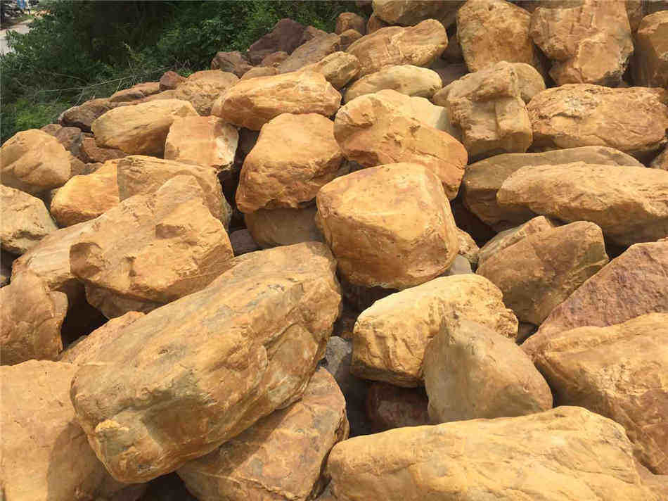 广东黄蜡石批发 天然黄蜡石原产地供应  黄蜡石原石批发  组合假山、草坪点缀  假山制作庭院装饰