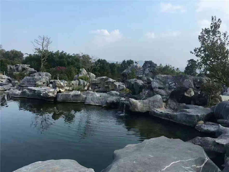 广东太湖石假山制作原石 别墅公园小区水池驳岸石  太湖石厂家批发  大型园林景观石  假山制作庭院装饰