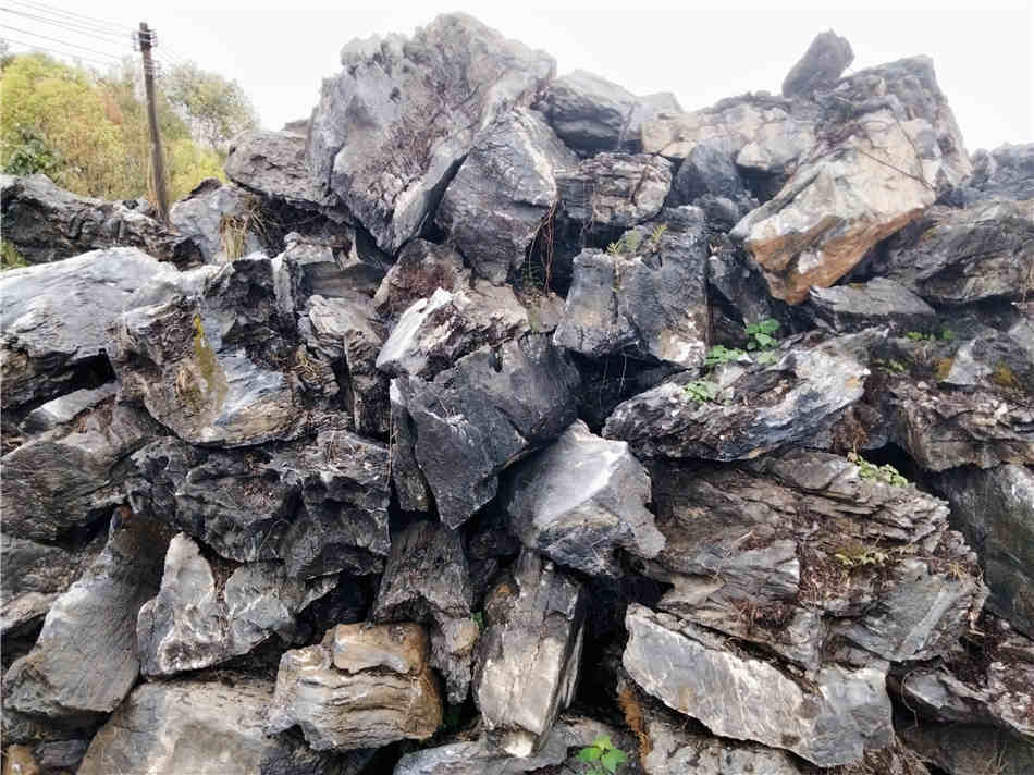 大英石之乡 天然英石园林假山制作厂家批发  天然大英石  园林铺地、景观装饰  草坪点缀、假山制作