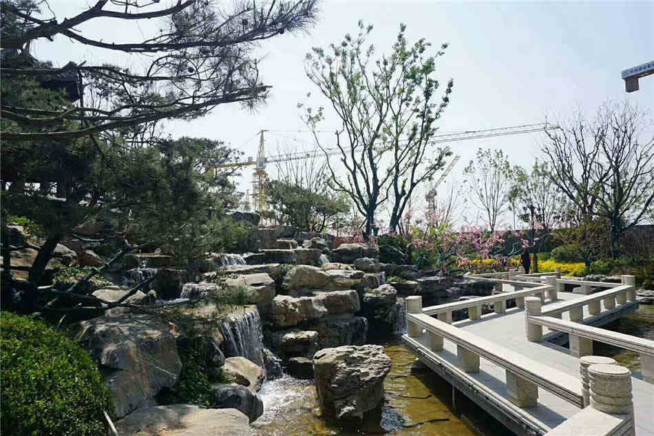 广东太湖石假山制作原石 天然太湖石原产地供应  太湖石厂家批发  园林铺地、景观装饰  假山制作庭院装饰