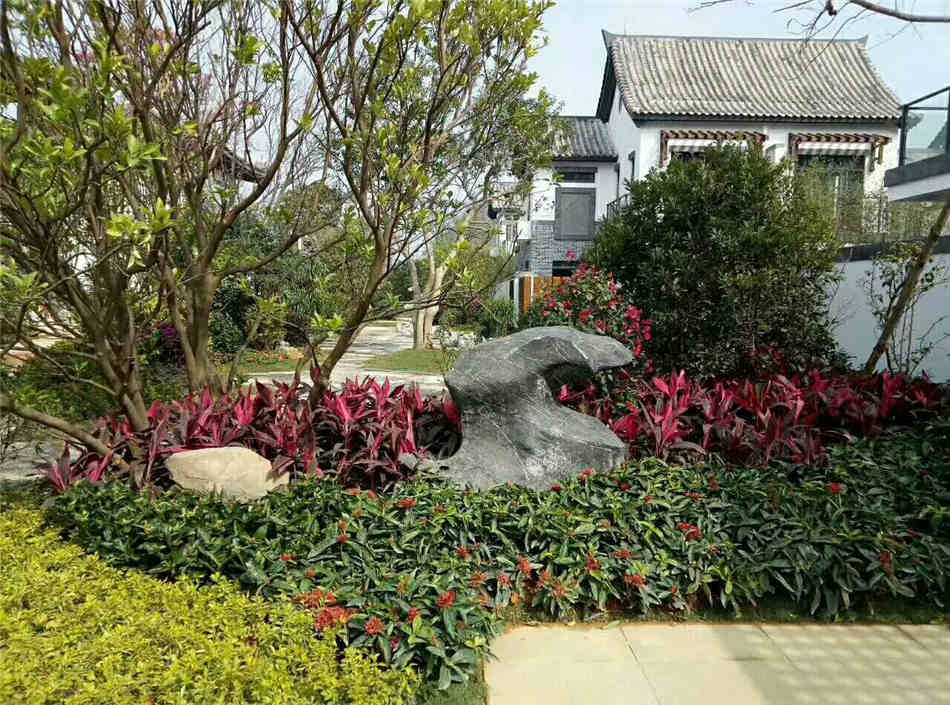 广东太湖石原石厂家 天然太湖石原产地 假山制作石材批发  太湖石厂家批发  大型园林景观石  假山制作庭院装饰