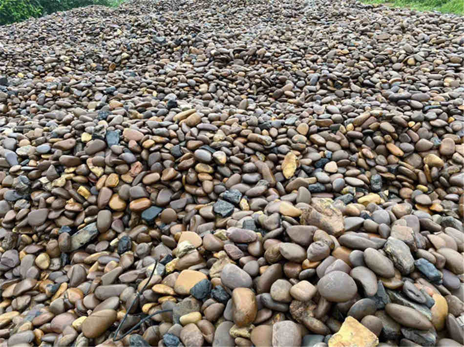 广东鹅卵石公园广场铺地石原产地大量现货供应  天然鹅卵石  变电站、发电厂  铺路、过滤、水池装饰