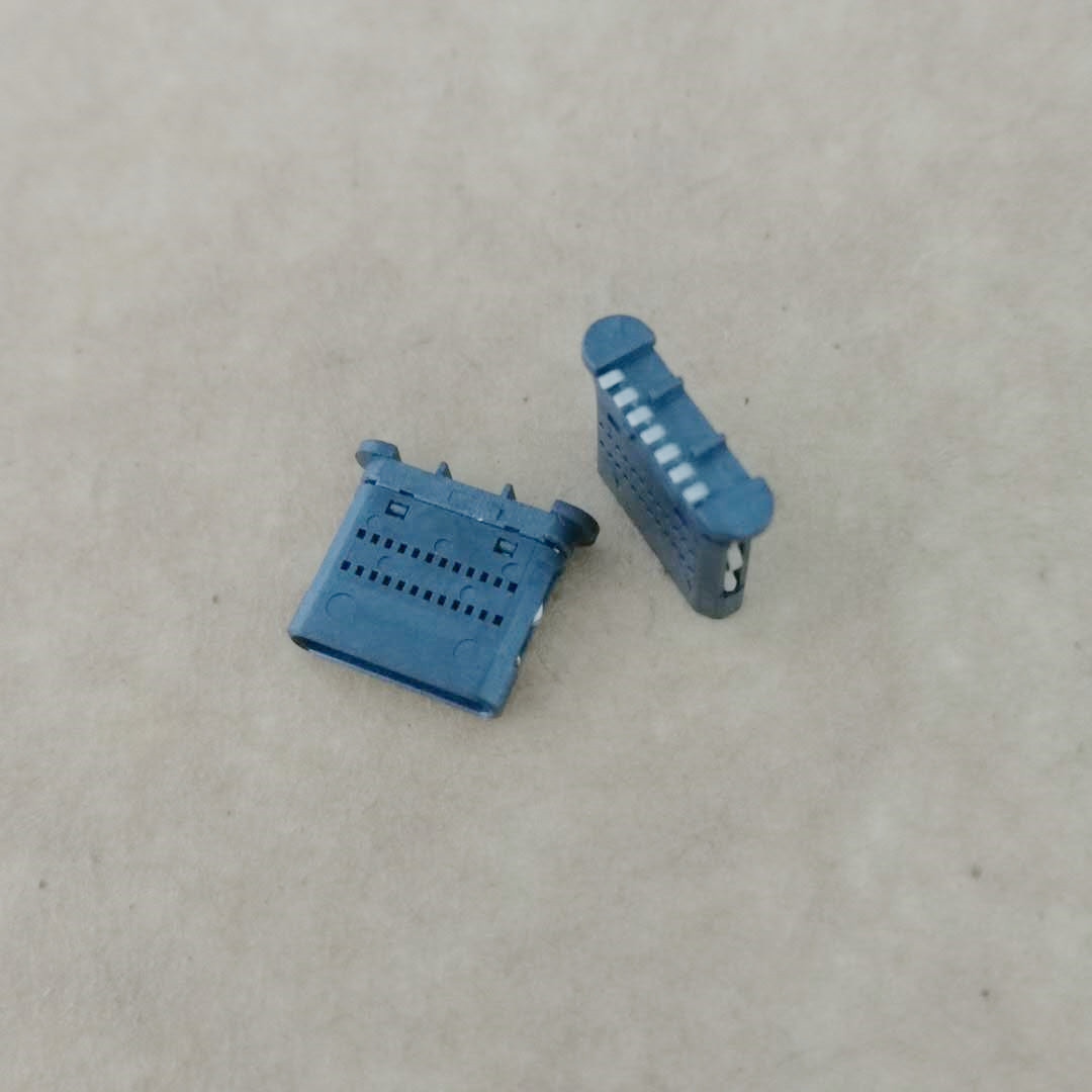 全塑USB TYPE-C 7P公头 180度SMT 超短体L  超短体L=7.5  充背夹公头
