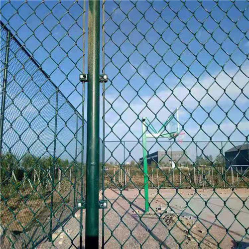 足球场围网 室外篮球场围网 体育场围网厂家  室外球场围网