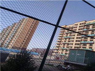 足球场围网 室外篮球场围网 体育场围网厂家  室外球场围网