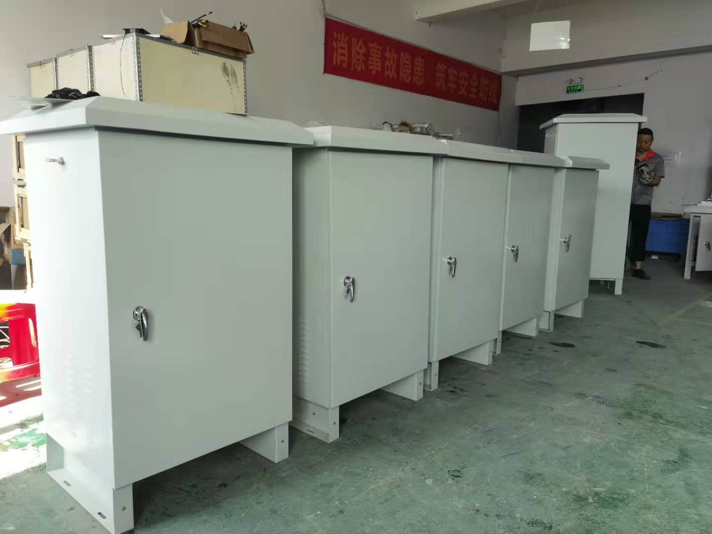 云南隔离电源转换器 电源发生器50KVA远供电源  云南远供电源  电源发生器价格  远供电源批量