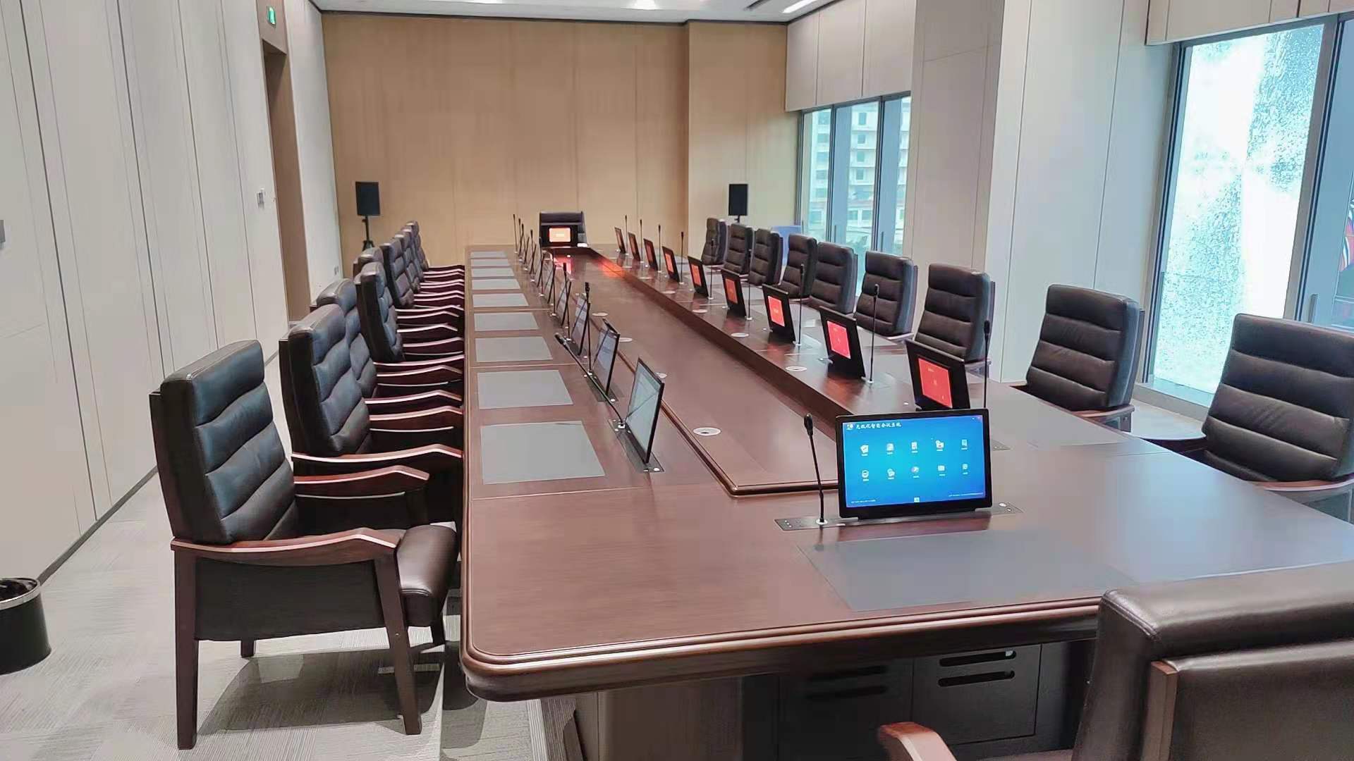 电子桌牌 OEM代加工 无纸化会议办公系统软件  平板升降器  会议签到  会议桌电脑升降器