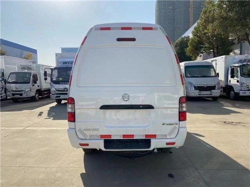 厦门金旅国六面包冷藏车6方2.85米汽油款  国六汽油面包冷藏车