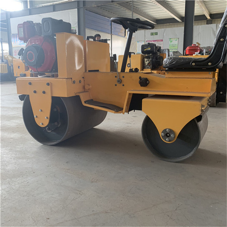 全液压座驾式压路机 双钢轮草坪压实机 3吨座驾式压路机  液压振动压路机  座驾式震动压路机  微型座驾震动压实机