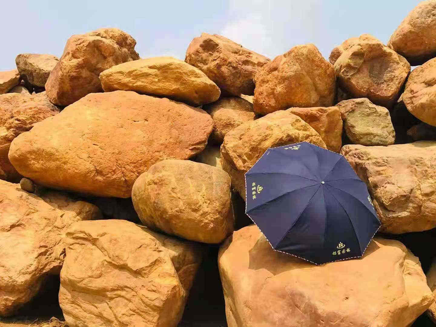 深圳黄蜡石假山原石 天然园林景观石材厂家批发  黄蜡石原石批发  大型园林景观石  草坪点缀、假山制作