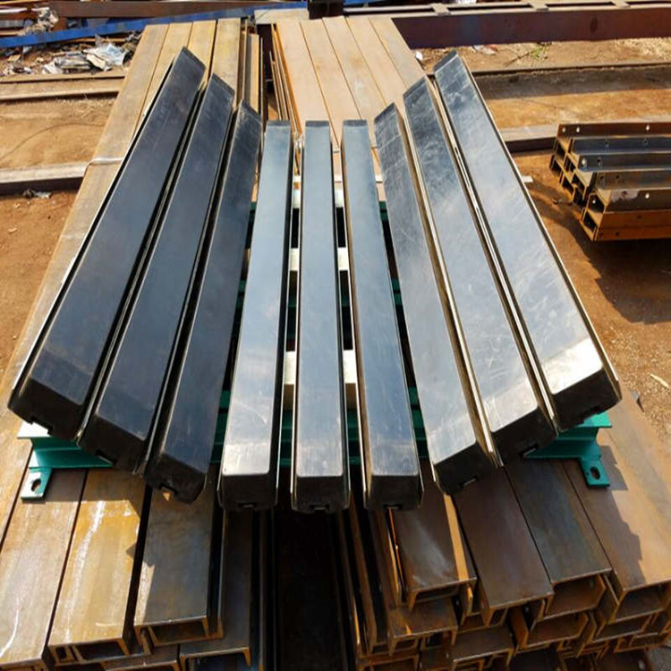 HCC-800型缓冲床  整体抗撕裂缓冲滑槽  山东美奂  矿用缓冲床  皮带机缓冲床  阻燃缓冲床