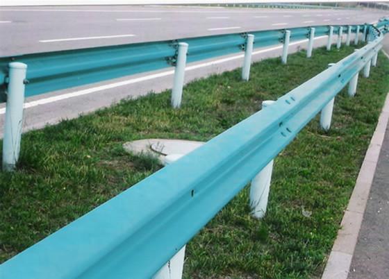 公路波形护栏板 三波防撞护栏 波形梁钢护栏 波形护栏