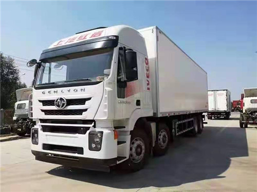 上汽红岩杰狮9.5米前四后八8X4国六冷藏车图片  上汽红岩杰狮冷藏车  前四后八9.5米冷藏车