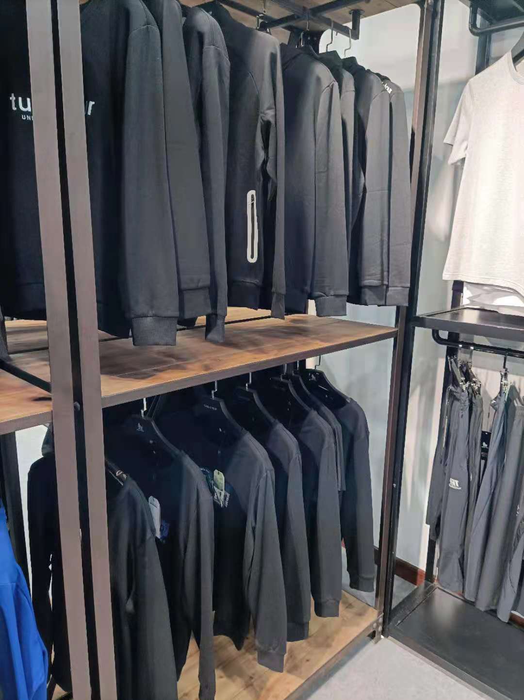 广州男装拿货市场  低价  品牌